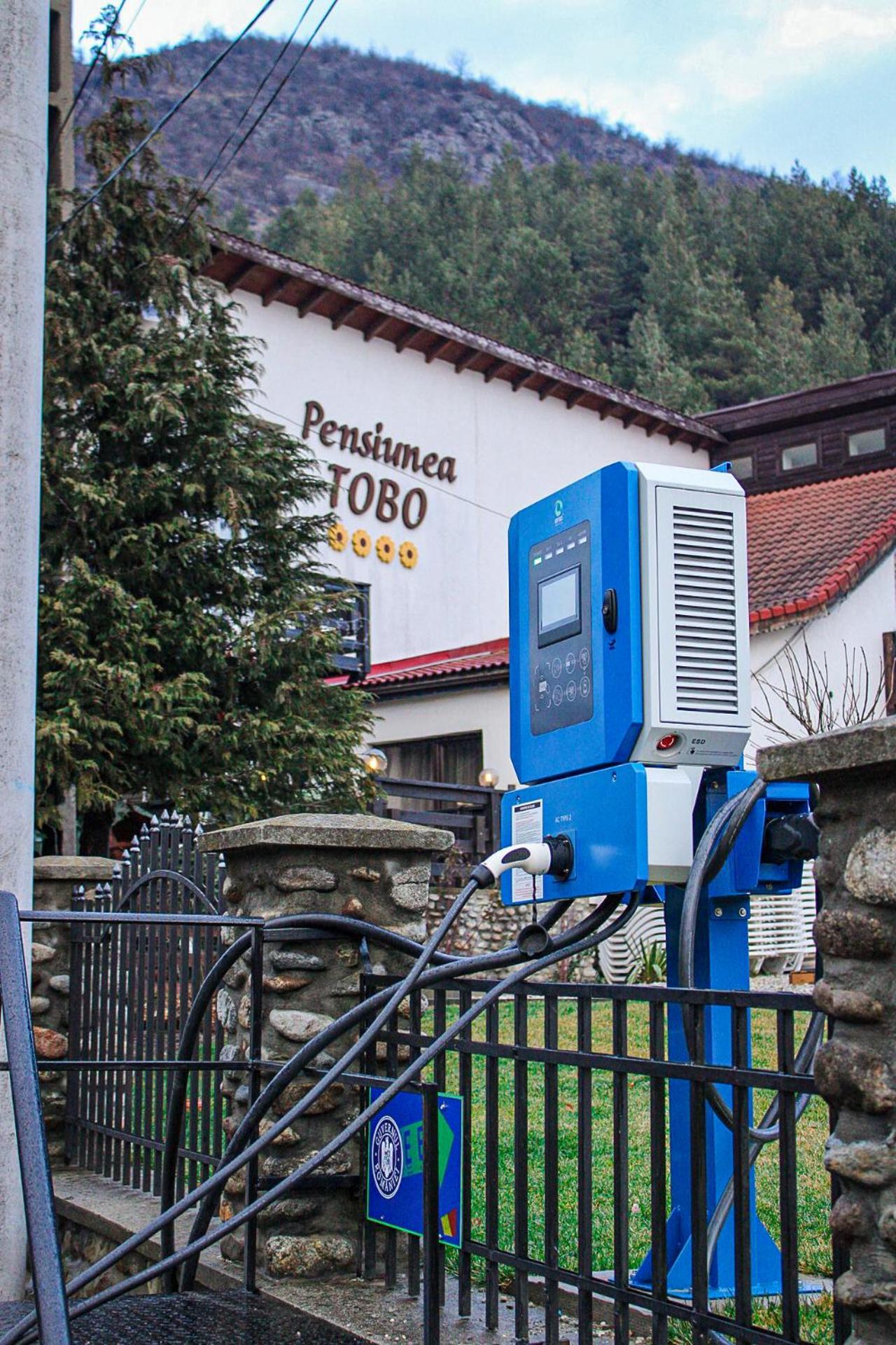 Pensiunea Tobo Baia de Fier Buitenkant foto